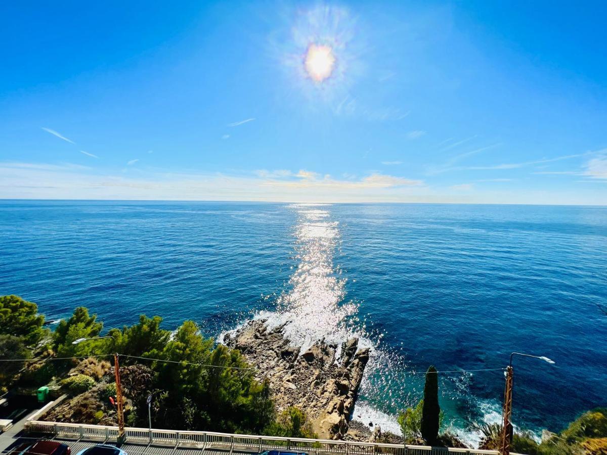 Suite Sunset 22 - Fronte Mare Sanremo Exteriör bild