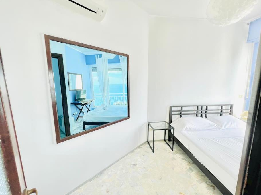 Suite Sunset 22 - Fronte Mare Sanremo Exteriör bild